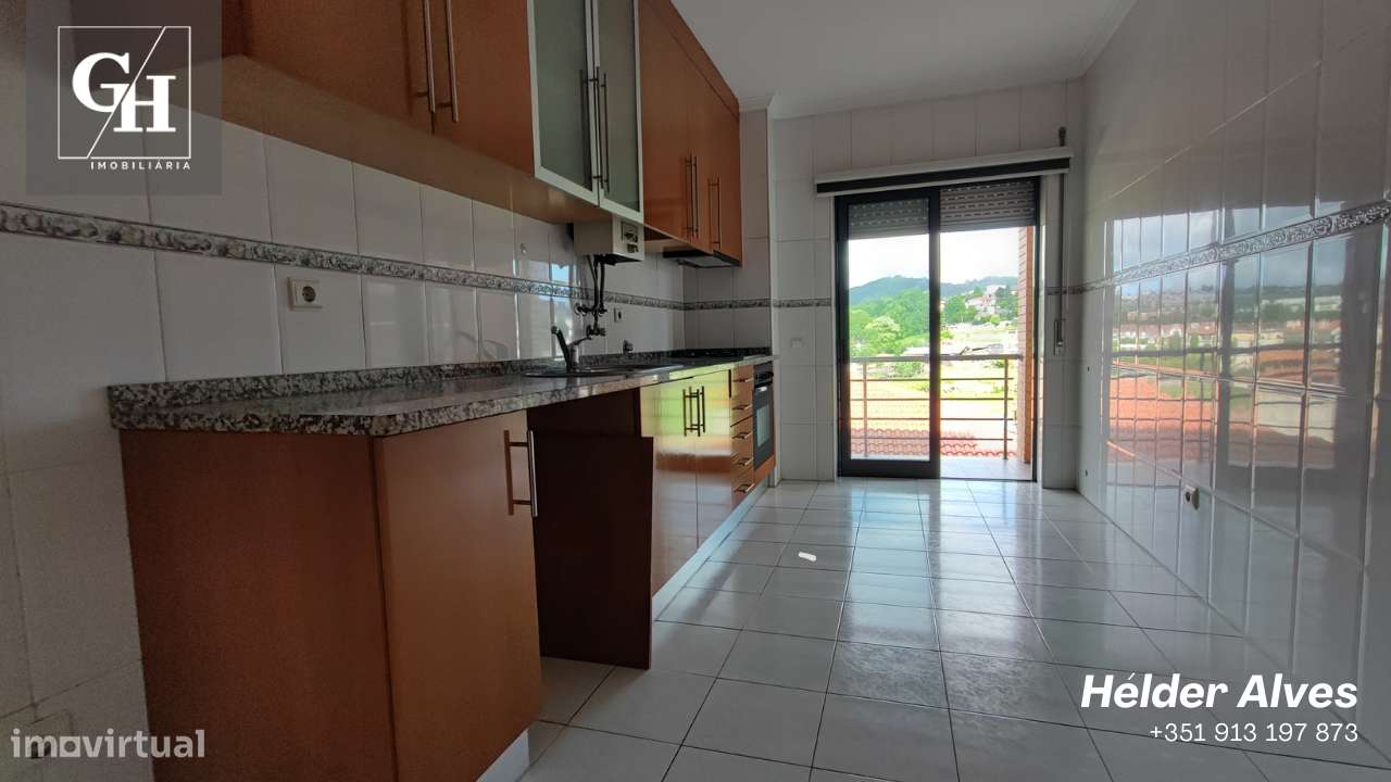 Apartamento T2 em Calendário com garagem fechada-25