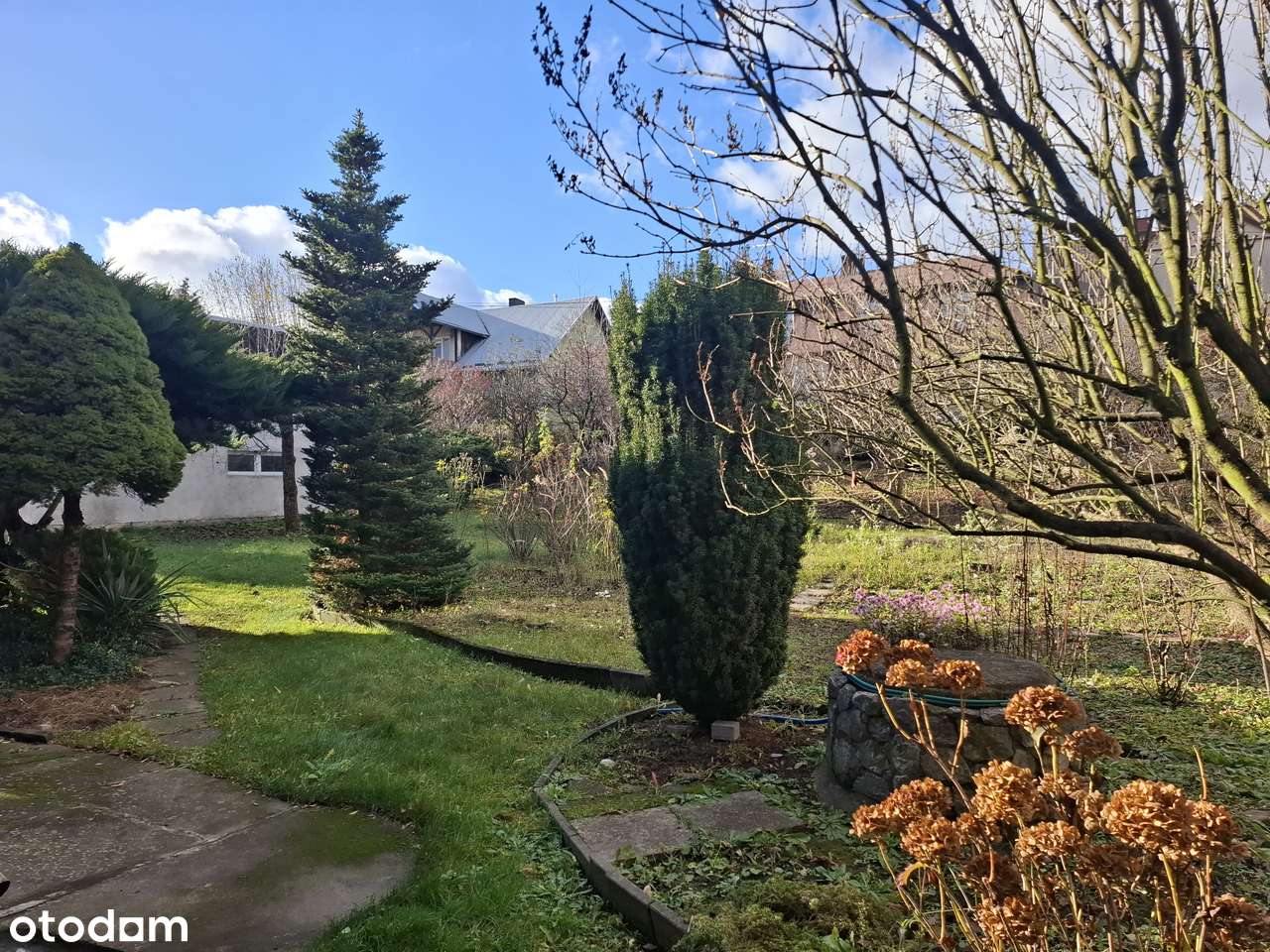 Dom jednorodzinny z pięknym ogrodem i potencjałem biznesowym w centrum - Pełny obrazek: 4/13