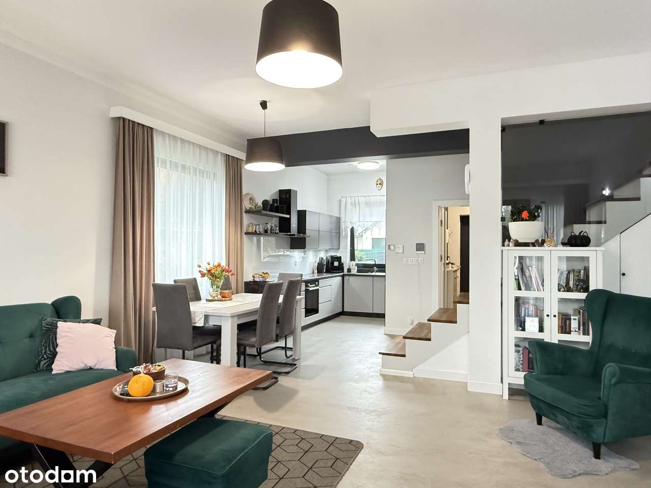 Piękny nowoczesny kilkuletni dom z pięknym ogrodem-Barlinek-Krzynka.-4