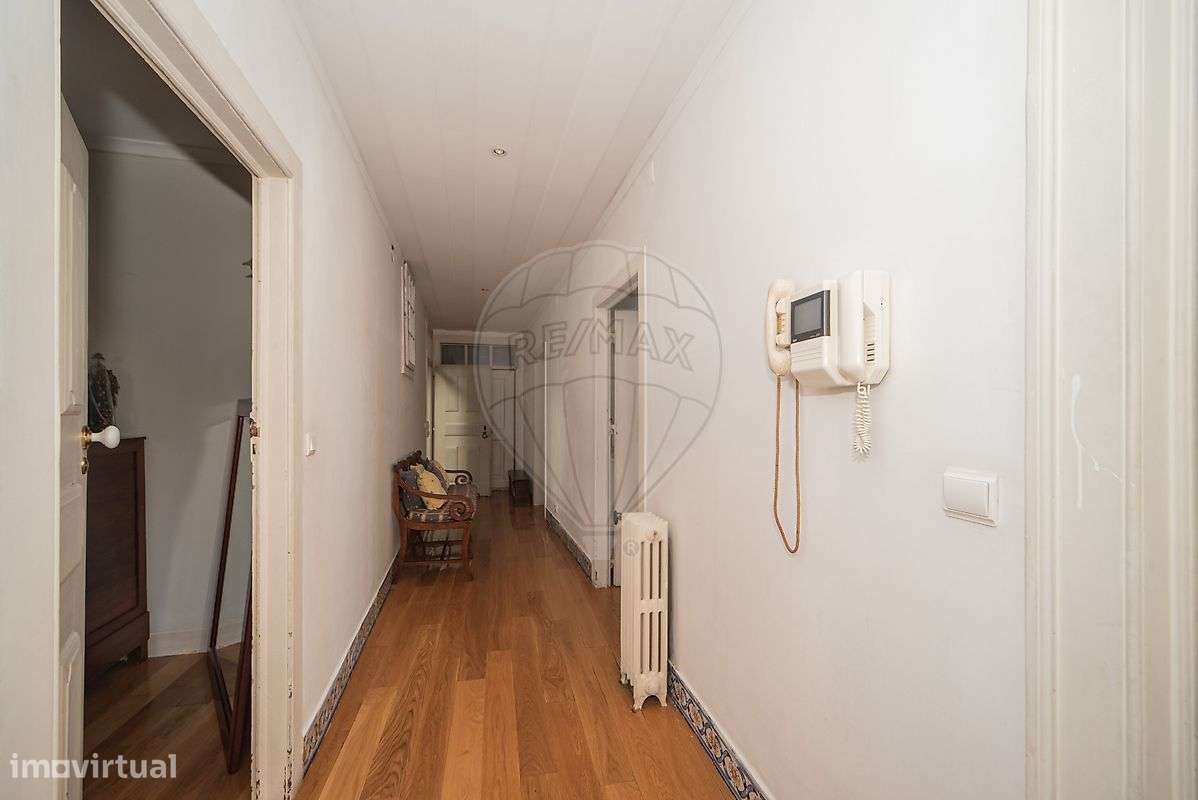 Moradia T6 para venda-23