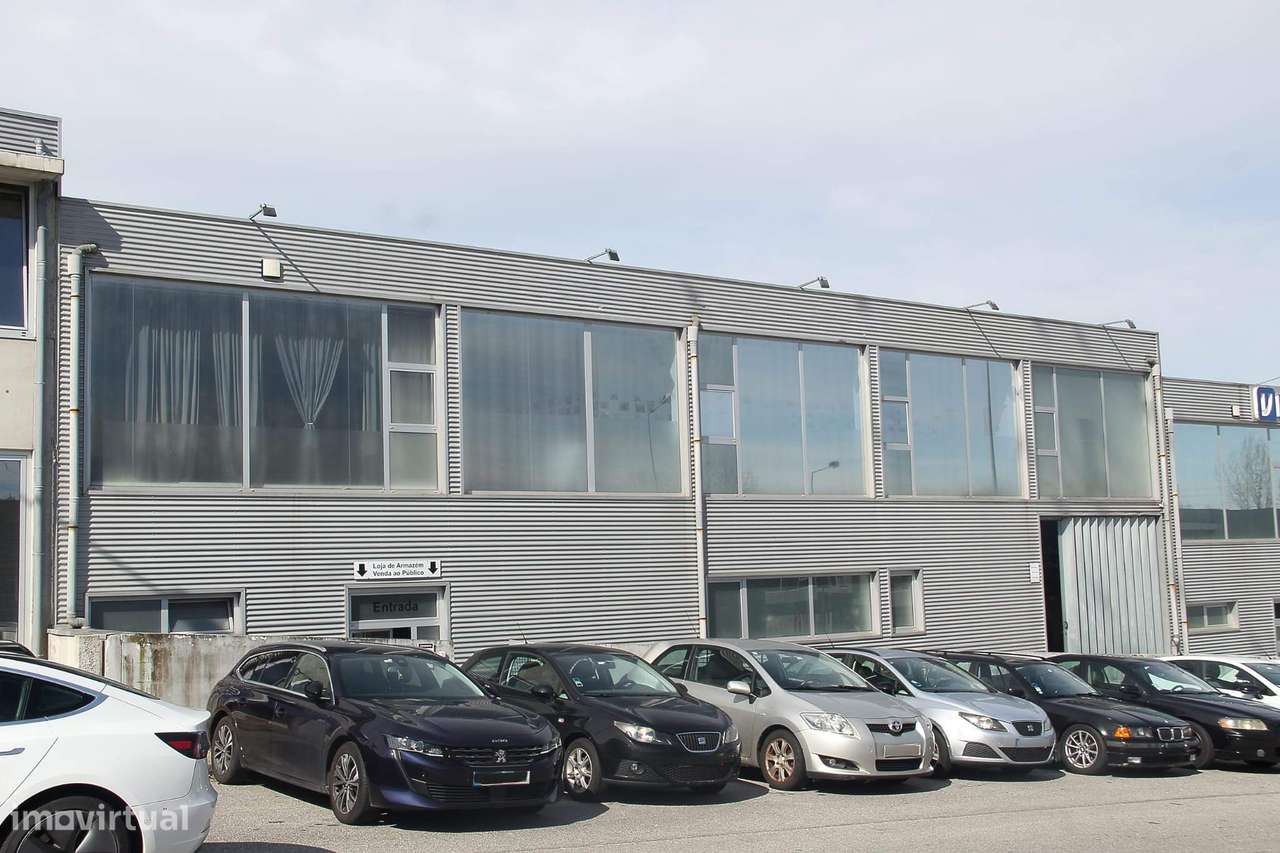 Armazém Industrial com Excelente Localização em Braga-6