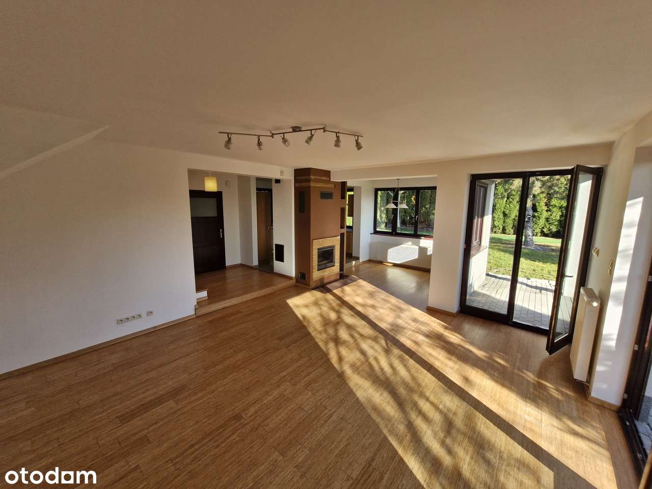 Zielonki bliźniak z ogrodem, 5pok 184m2 DO SPRZEDANIA-1