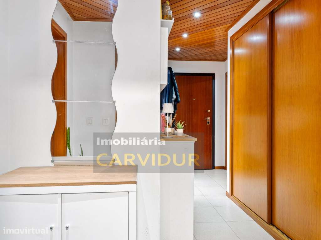 Barreiro/Vila Chã T2 com arrecadação e elevador-16