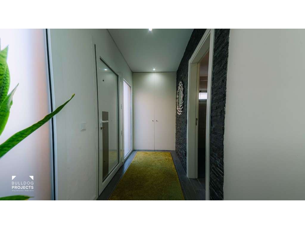 Moradia Isolada T4 Triplex Venda Coimbra-16