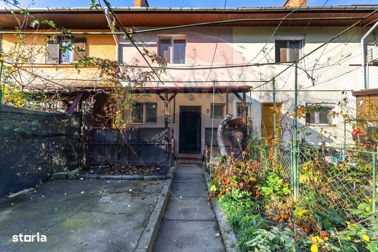 Casă "insiruita" 3 camere D+P+1+ pod/  str Forjei  - Brasov - Imagine principală: 5/20