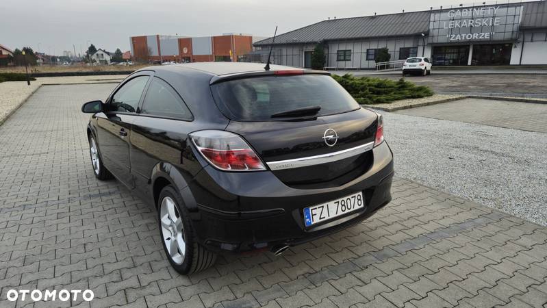 Opel Astra III GTC 1.6 Sport - 19