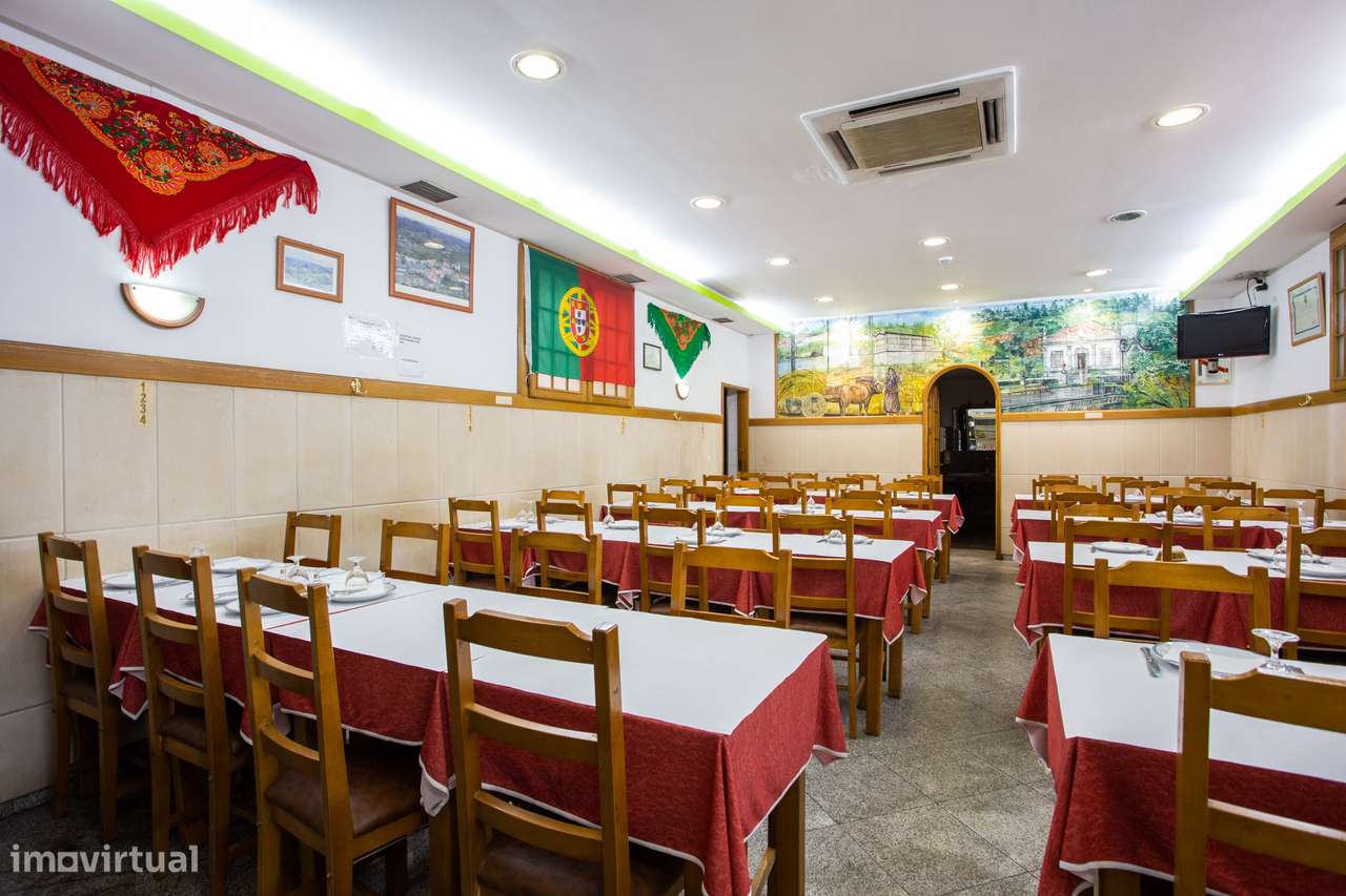 Espaçoso restaurante para trespasse em plena Rua Morais Soares - Grande imagem: 4/33