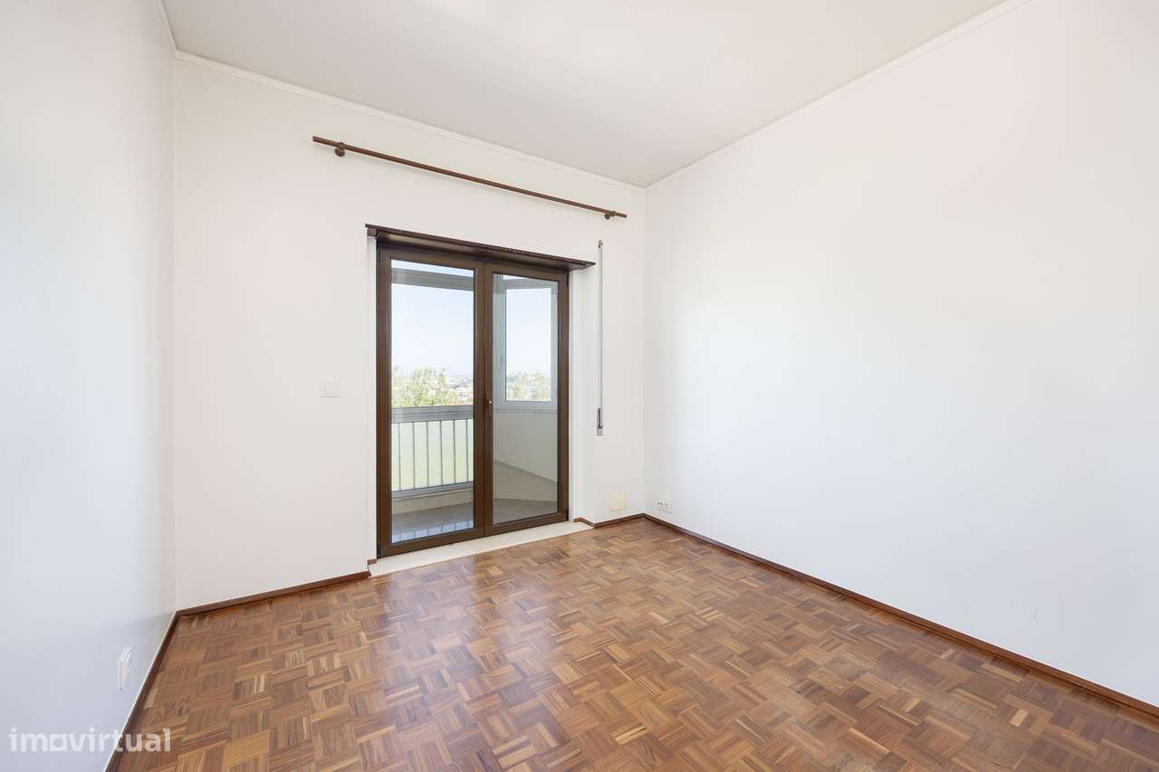 Apartamento T5 | Último Piso | Capuchos, Leiria-33