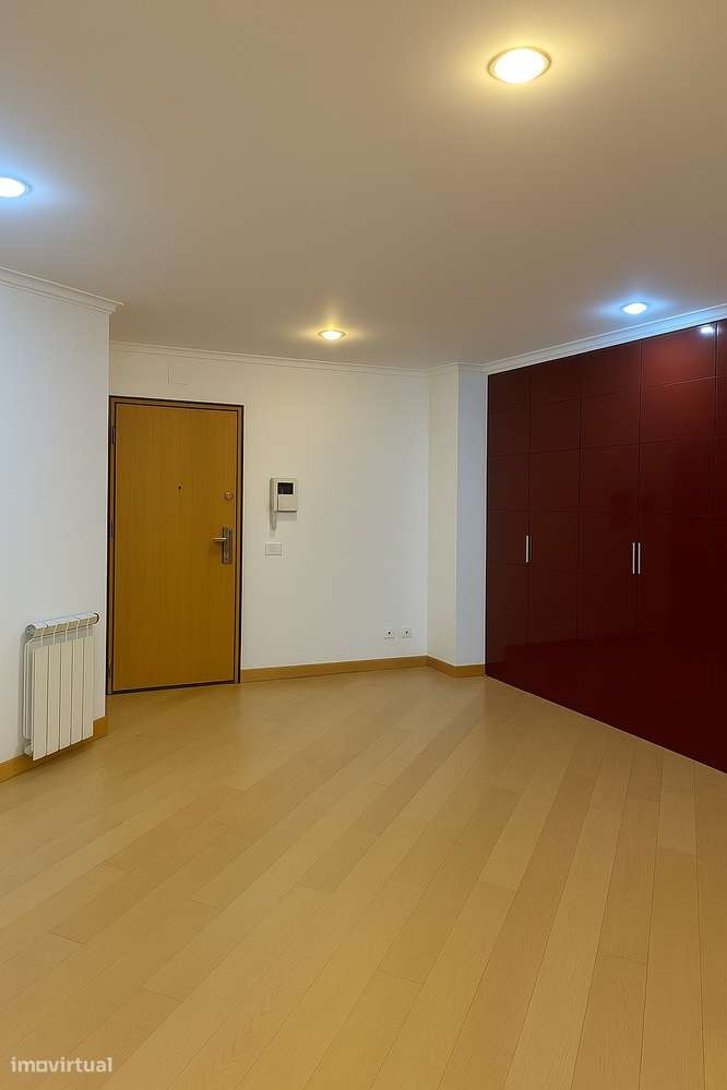 Apartamento T3 de frente para o parque em Praça de Espanha - Grande imagem: 5/19