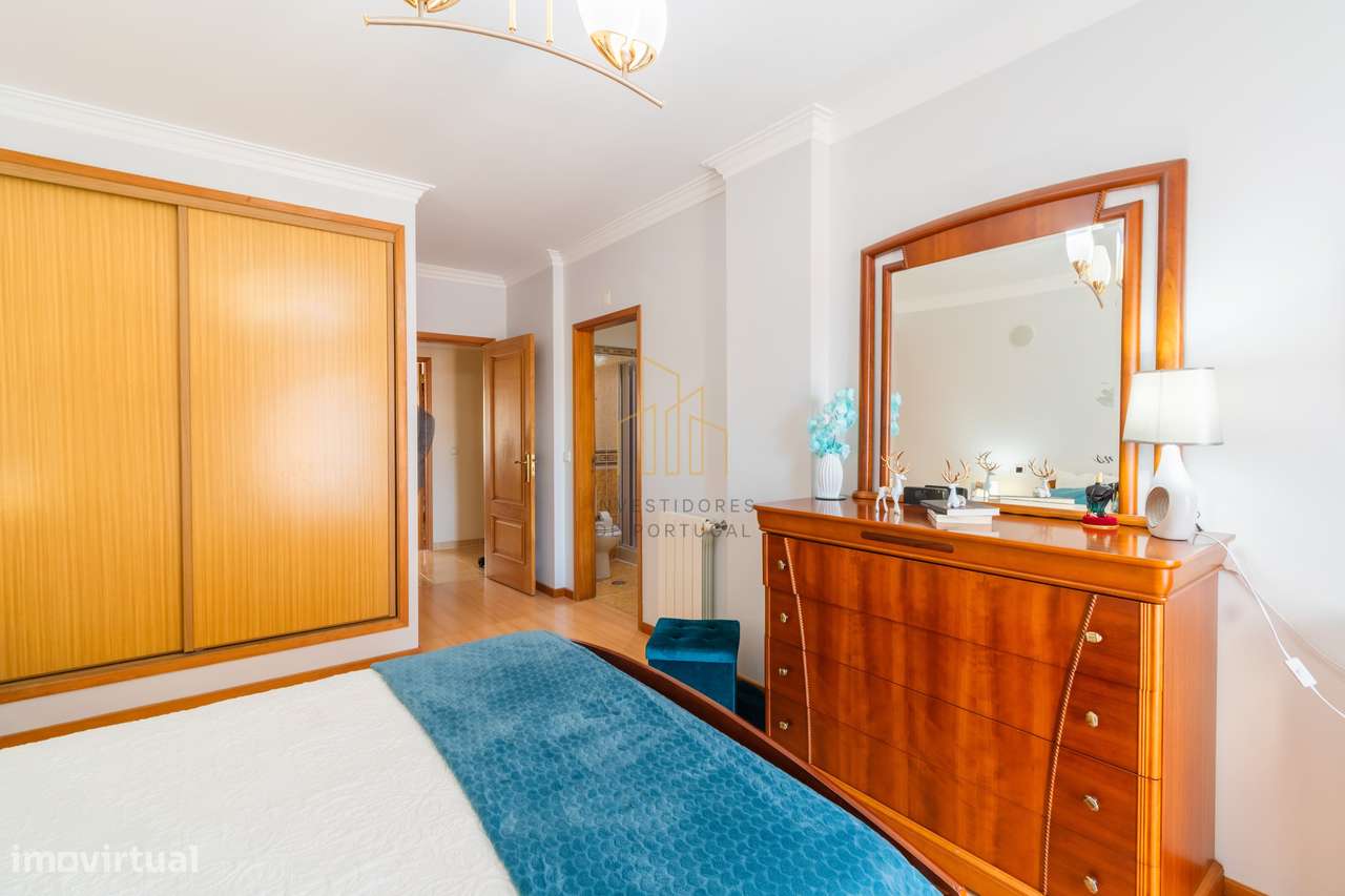 Exclusivo Apartamento T3 no Montijo | 178 m2 | Garagem | Arrecadação-13