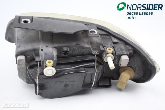 Farol direito Seat Ibiza|99-02 - 8