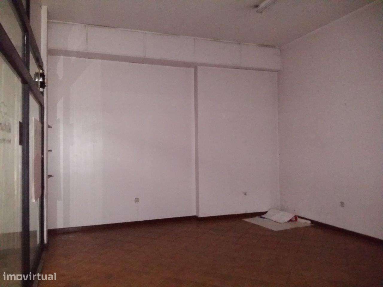 Loja - Maximinos - Grande imagem: 2/3