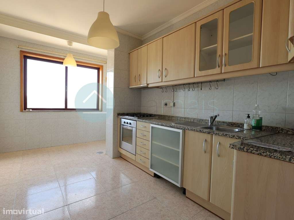 Apartamento T2 com garagem e arrumos - Rua Campo da Cana, Valongo-8