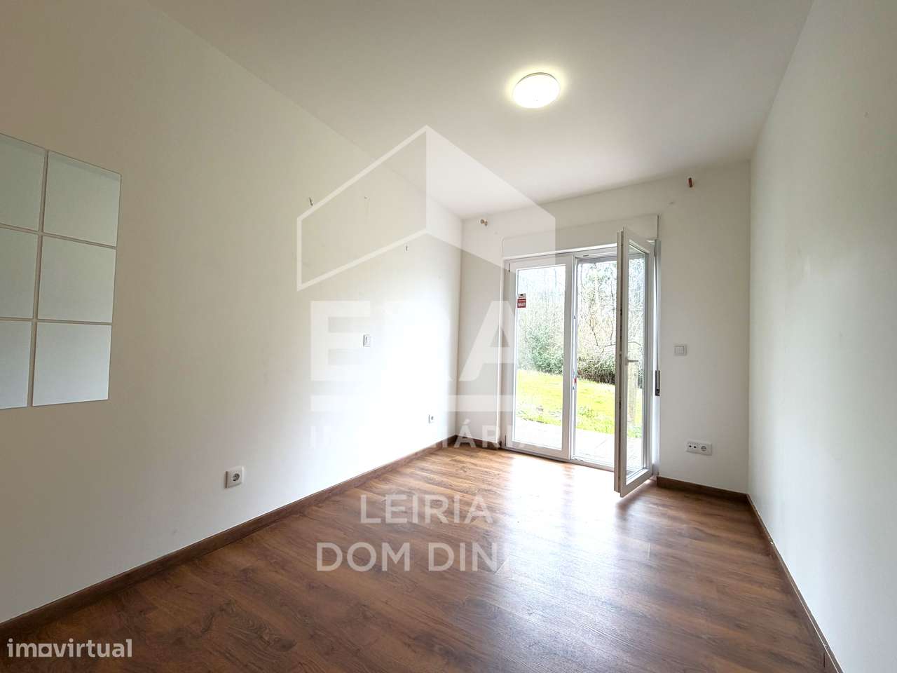 Moradia isolada com 7 quartos na Marinha Grande-1