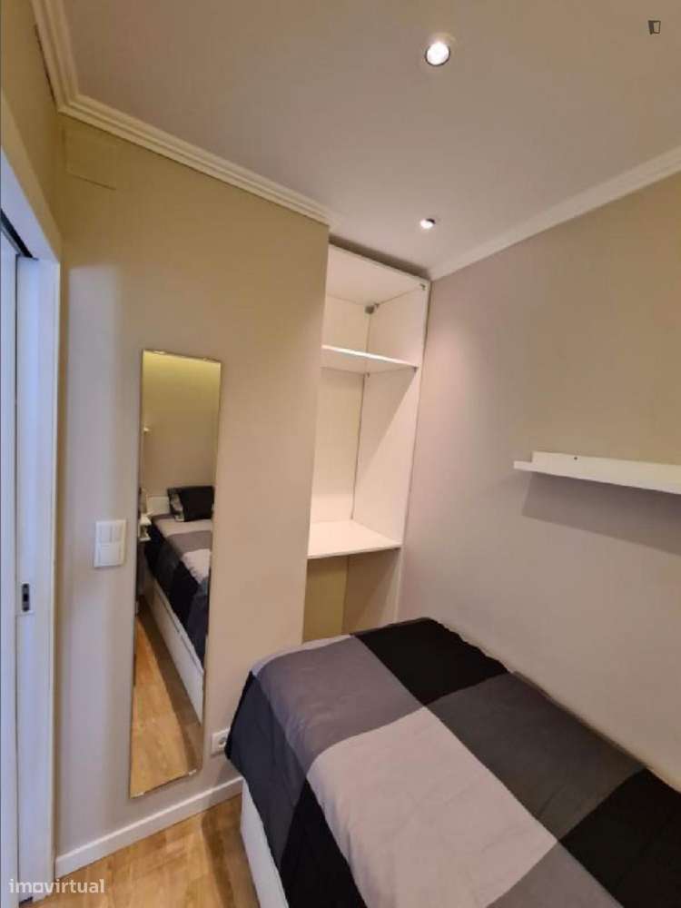 Quarto - localizado em Penha de França Lisbon - Grande imagem: 5/10