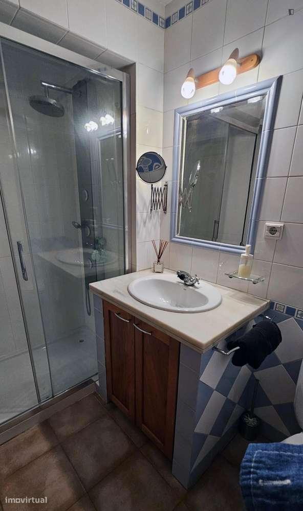 Quarto - localizado em Olivais Lisbon - Grande imagem: 5/8