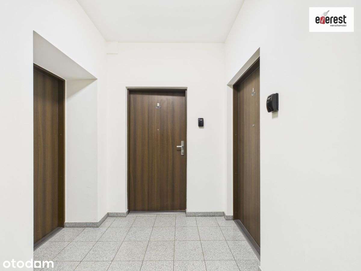 top miejsce, lokal podzielony na 3 mieszkania-19