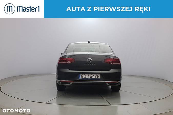 Volkswagen Passat 2.0 TDI Elegance DSG - 6