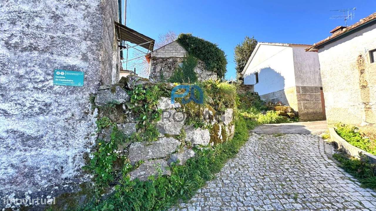 Oportunidade Única: Conjunto 3 Moradias em Granito Vistas Panorâmicas-12