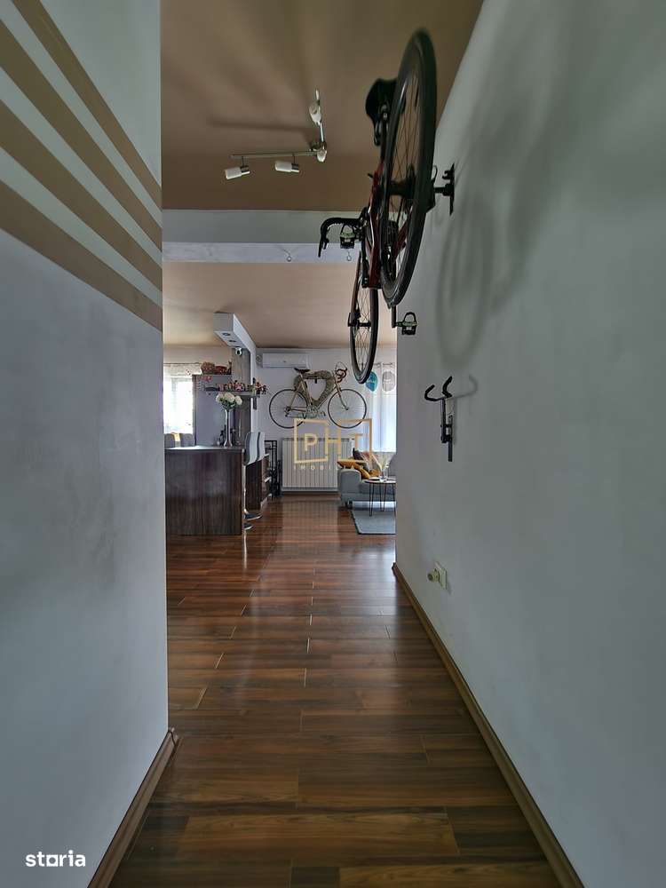 Apartament cu 3 camere  de vanzare, 77 mp, zona Cetatii!-14