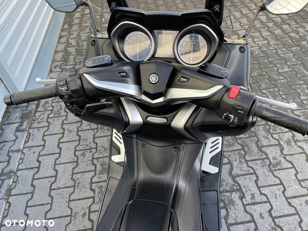 Yamaha Tmax - 8