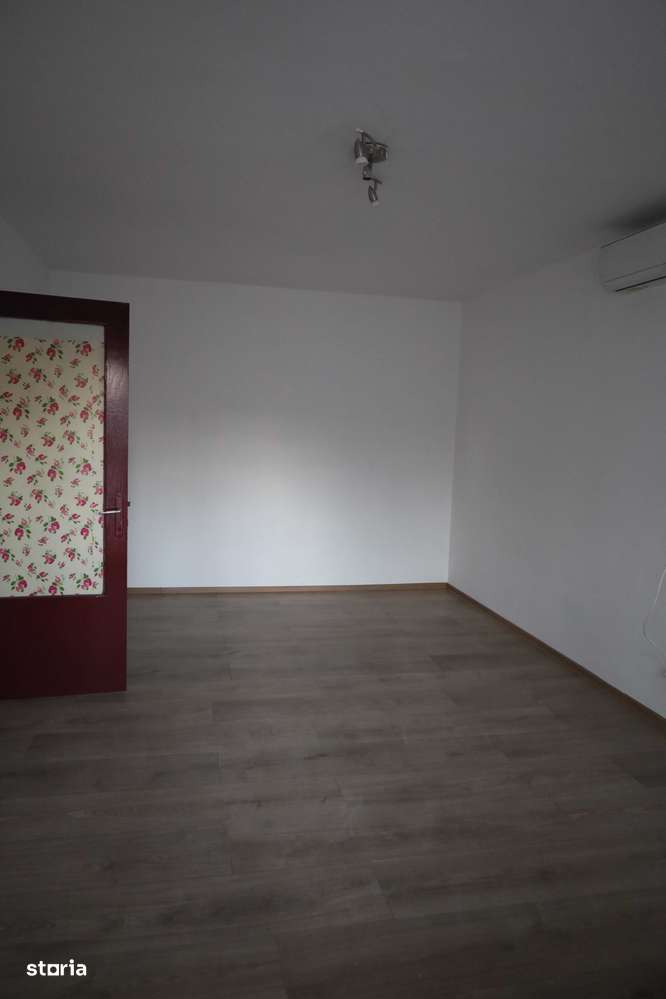 Apartament 2 camere de vanzare Gorjului