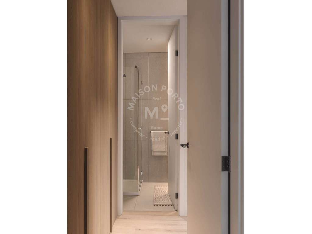 Apartamento T2 com Suite, Varanda e Lugar de Estacionamento no Fojo...-17