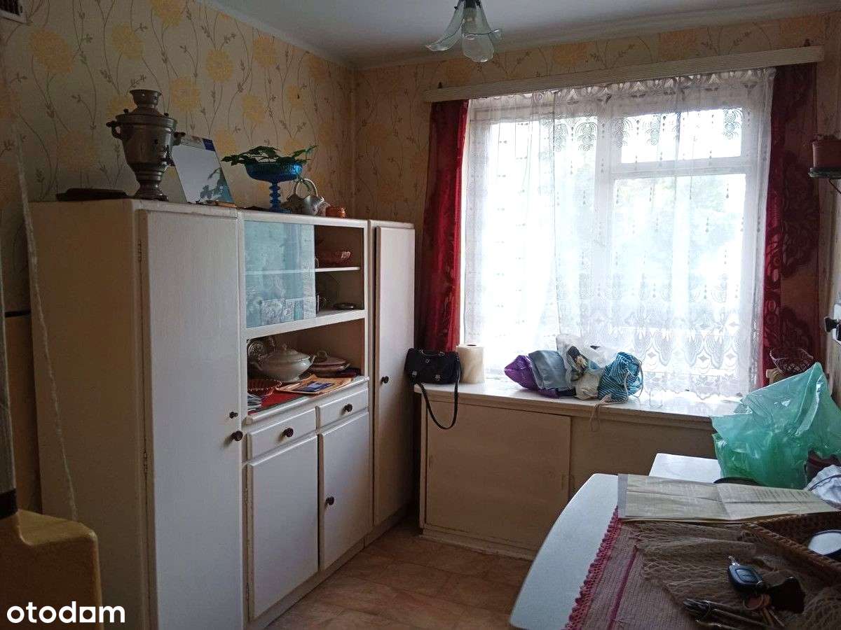 Klimatyczne 2 pokojowe, balkon, osobna kuchnia do remontu na os.Zgody-4