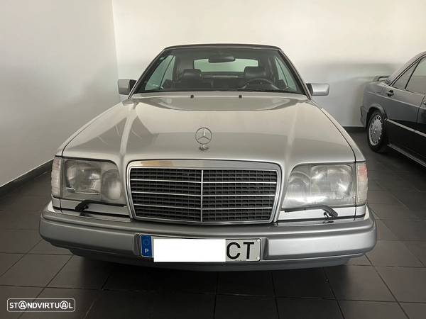 Mercedes-Benz E 200 Standard - 2