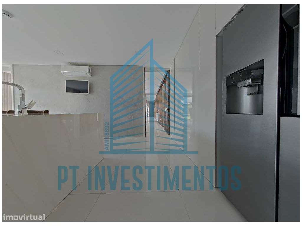 Moradia semi-nova T5+1 em Santa Joana - Aveiro-28