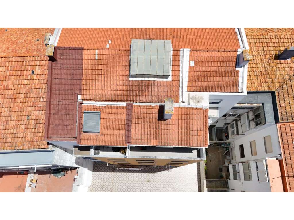 T3 Duplex com Garagem box, Terraços, Suite - Seminovo-53