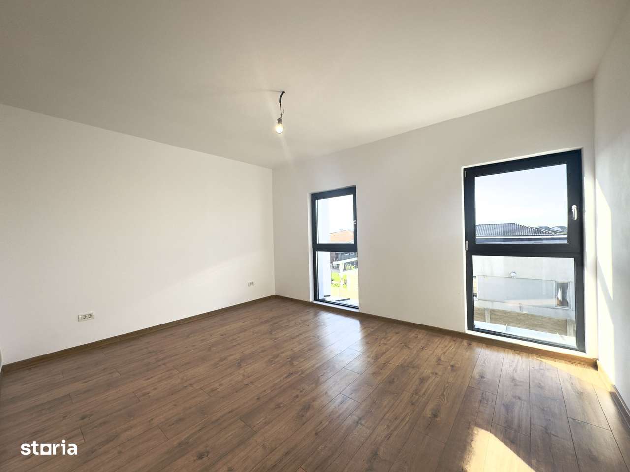 Duplex despartit prin camera Tehnica, Mosnita Noua-Valery-8