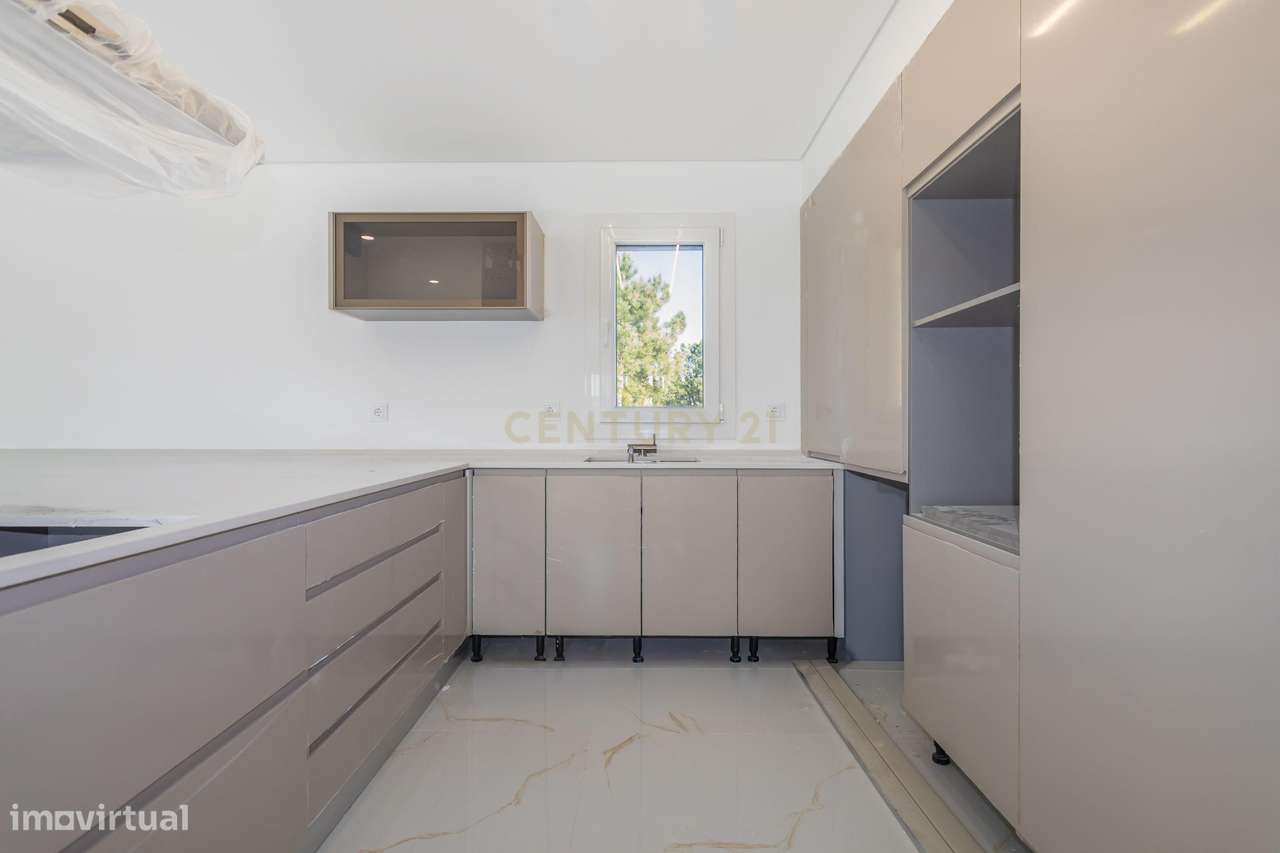 Carisma e boas áreas na sua Moradia Nova T4 Suites!!! no Pinhal do Gen - Grande imagem: 5/60