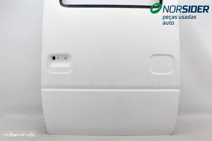 Porta tras direita Nissan Cabstar|00-04 - 2