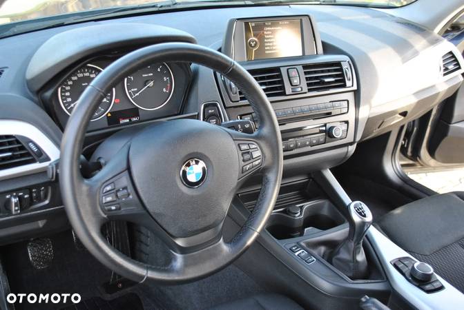 BMW Seria 1 116d Sport Line - 9