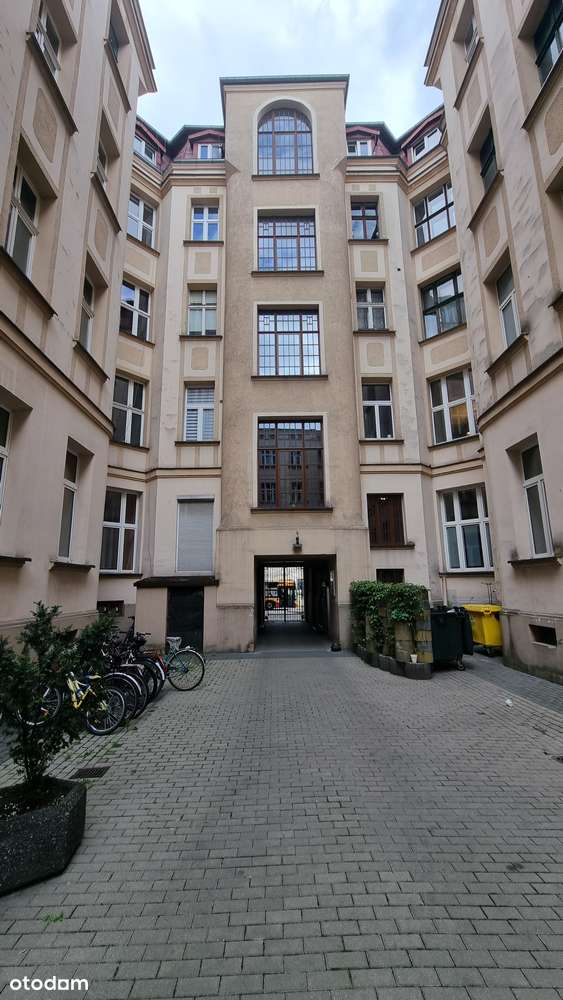 Na sprzedaż lokal biurowy usługowy - kancelaria przy SĄDZIE OKRĘGOWYM-9