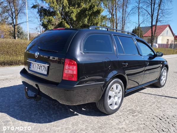 Skoda Octavia 1.8T Elegance - 7