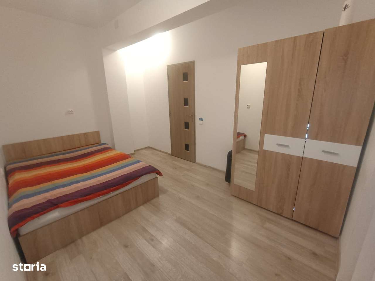 Apartament 3 camere mobilat, spațios, bloc Y ,zona Piata Rahova-2