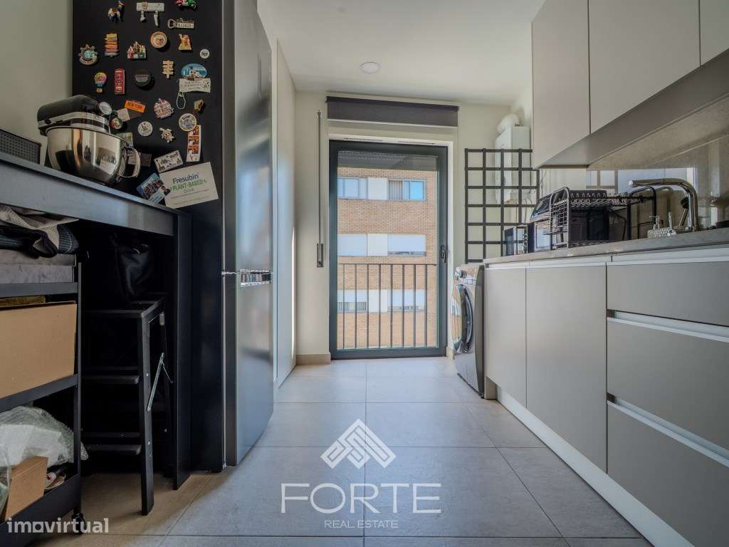 Apartamento T2 no Cavaco em Santa Maria da Feira-8