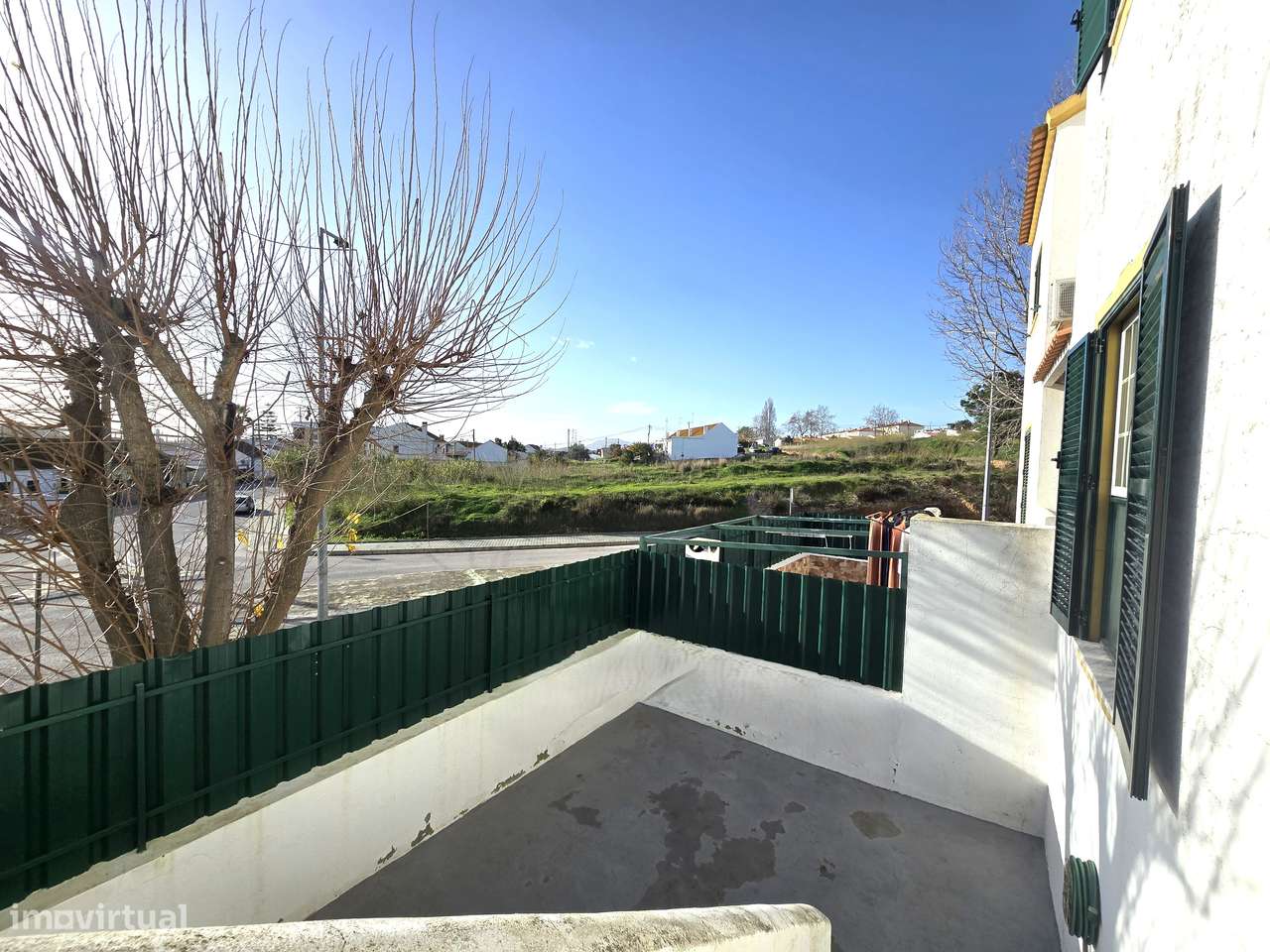 Simpática Moradia em Banda T3-15