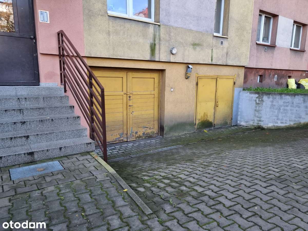 Garaż murowany z KW - ogrodzony teren. Prąd. Bezpośrednio - Pełny obrazek: 3/3