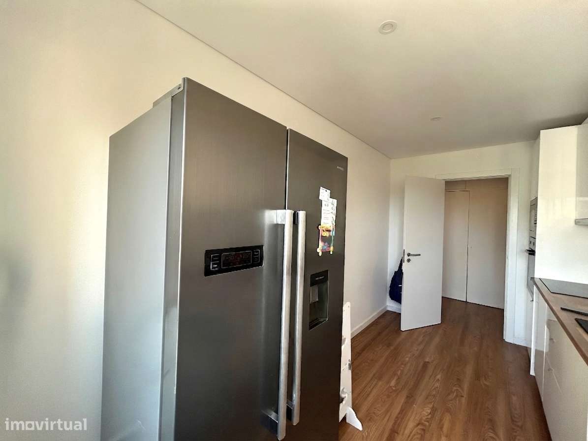 Apartamento remodelado T2 - Miratejo-11