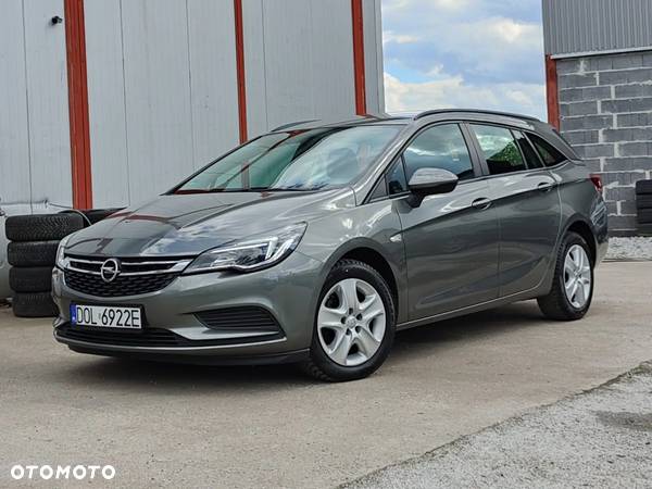 Opel Astra IV 1.6 CDTI Cosmo - 15