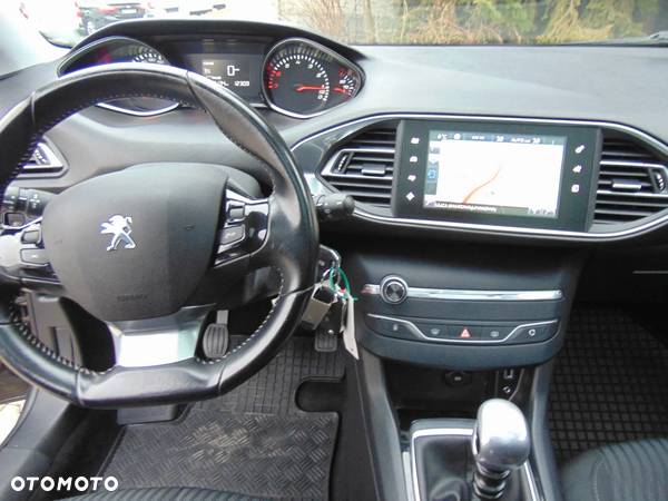 Peugeot 308 1.2 PureTech Active S&S - 6