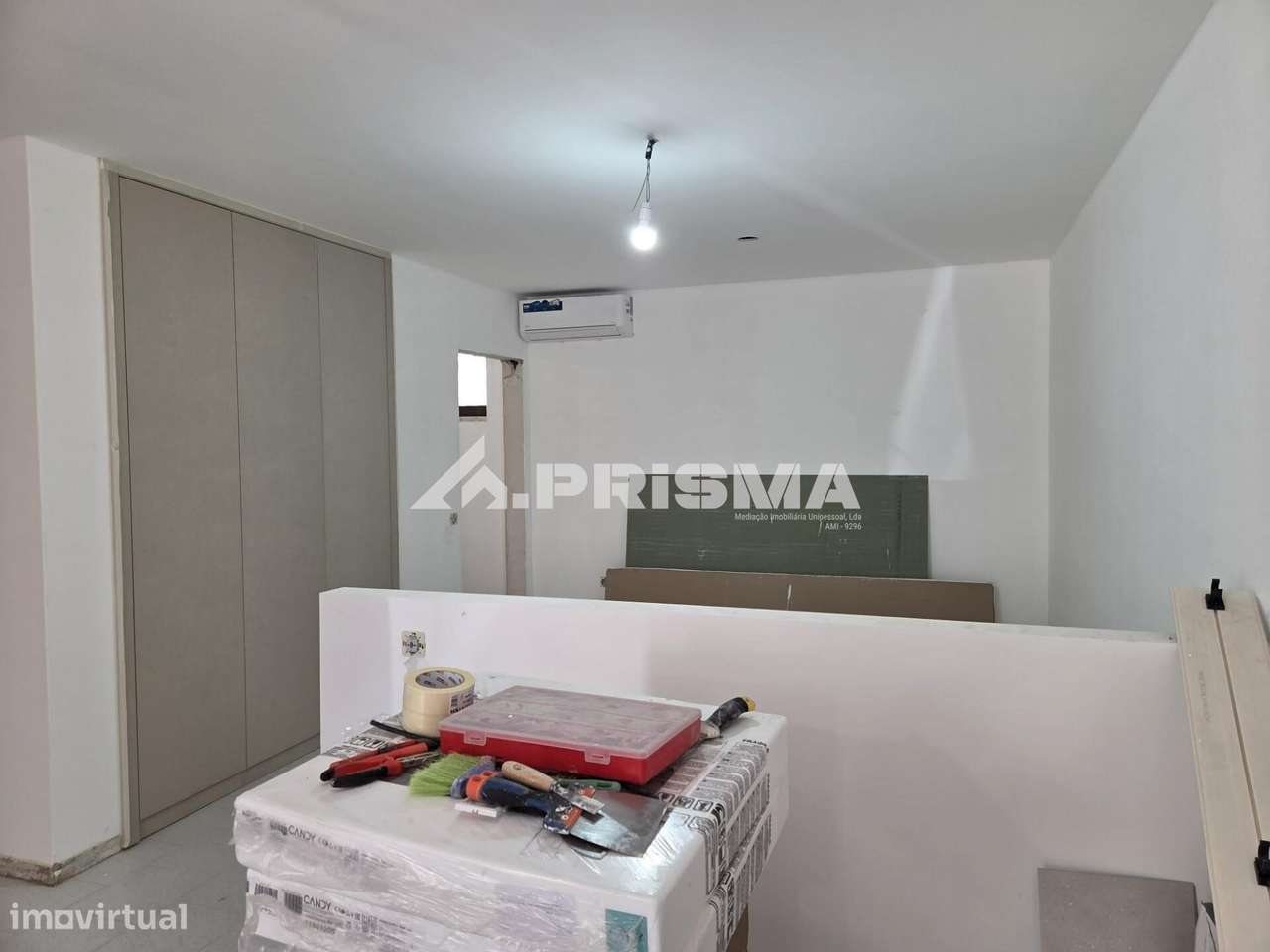 Venda de T0 Totalmente Renovado-5