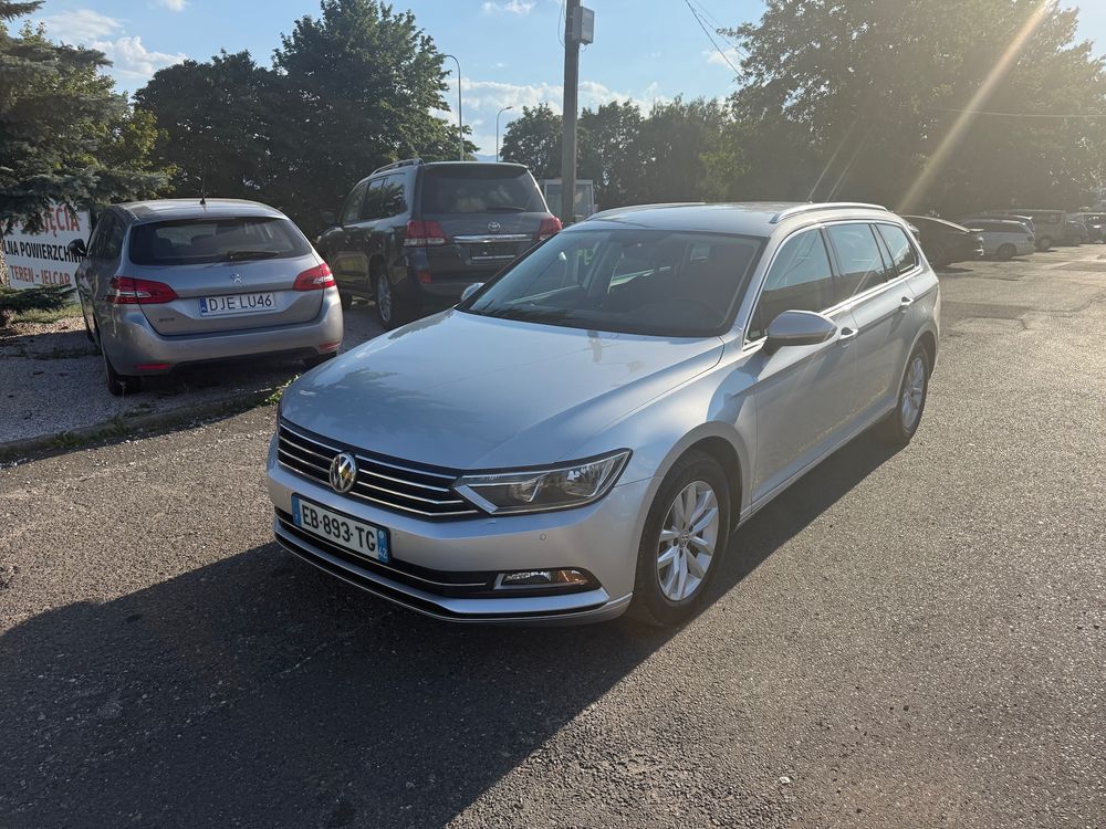 Volkswagen Passat B8 ver-variant-1-6-tdi-scr-dsg-comfortline 2016