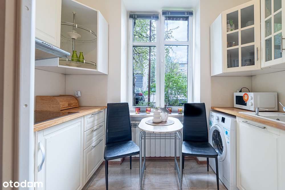 Klimatyczne Mieszkanie w Kamienicy z Potencjałem w Bielsku-Białej-2