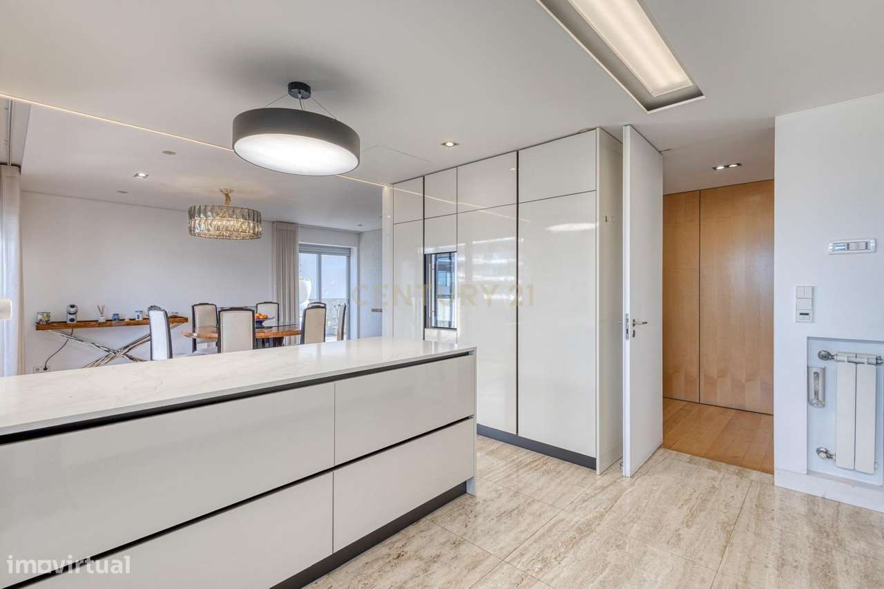 Luxuoso Apartamento T4 em Ramalde, Porto - Grande imagem: 4/44