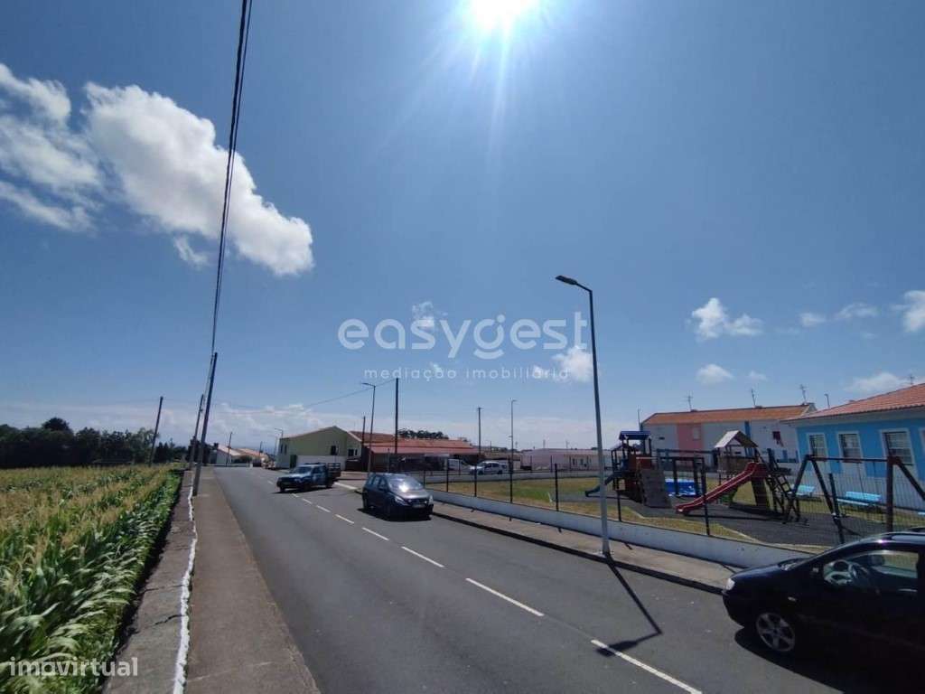 Terreno Urbanizável com 2182 metros quadrados / Possível loteamento - Grande imagem: 5/17