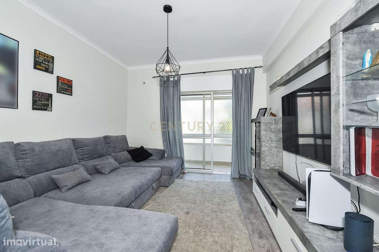 T3 Remodelado com Suite e Cozinha Equipada – Praça 5 de Outubro, Forte - Grande imagem: 5/21